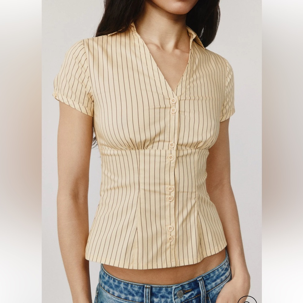 WITH JEAN Mikayla Top in Beige